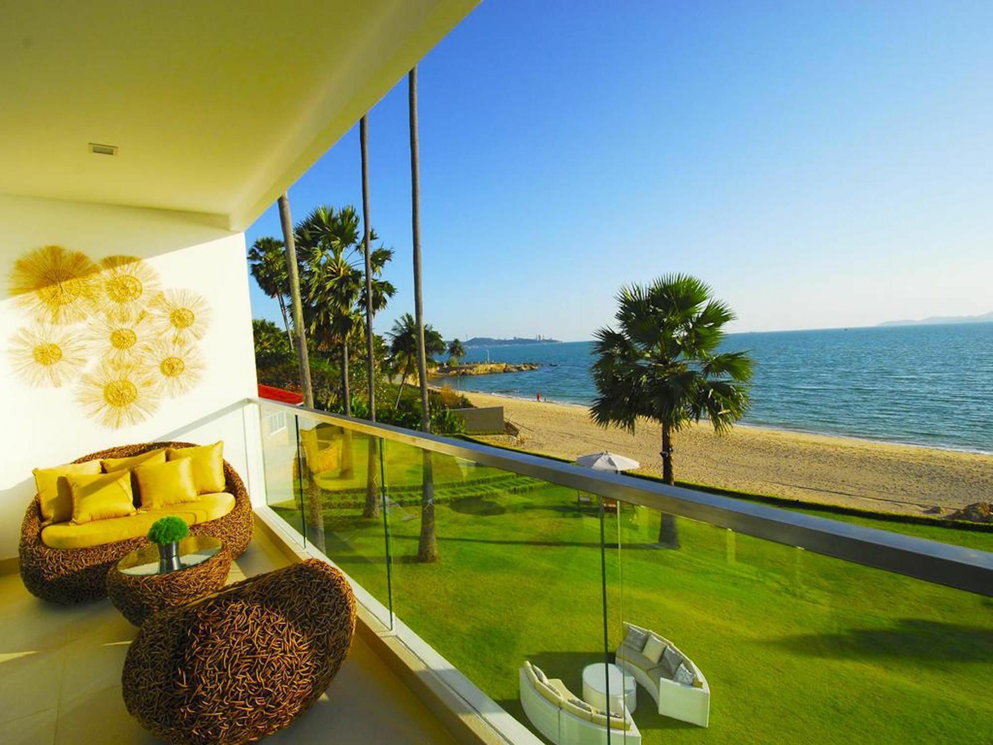 The Palm Wongamat Beach Pattaya Exteriör bild