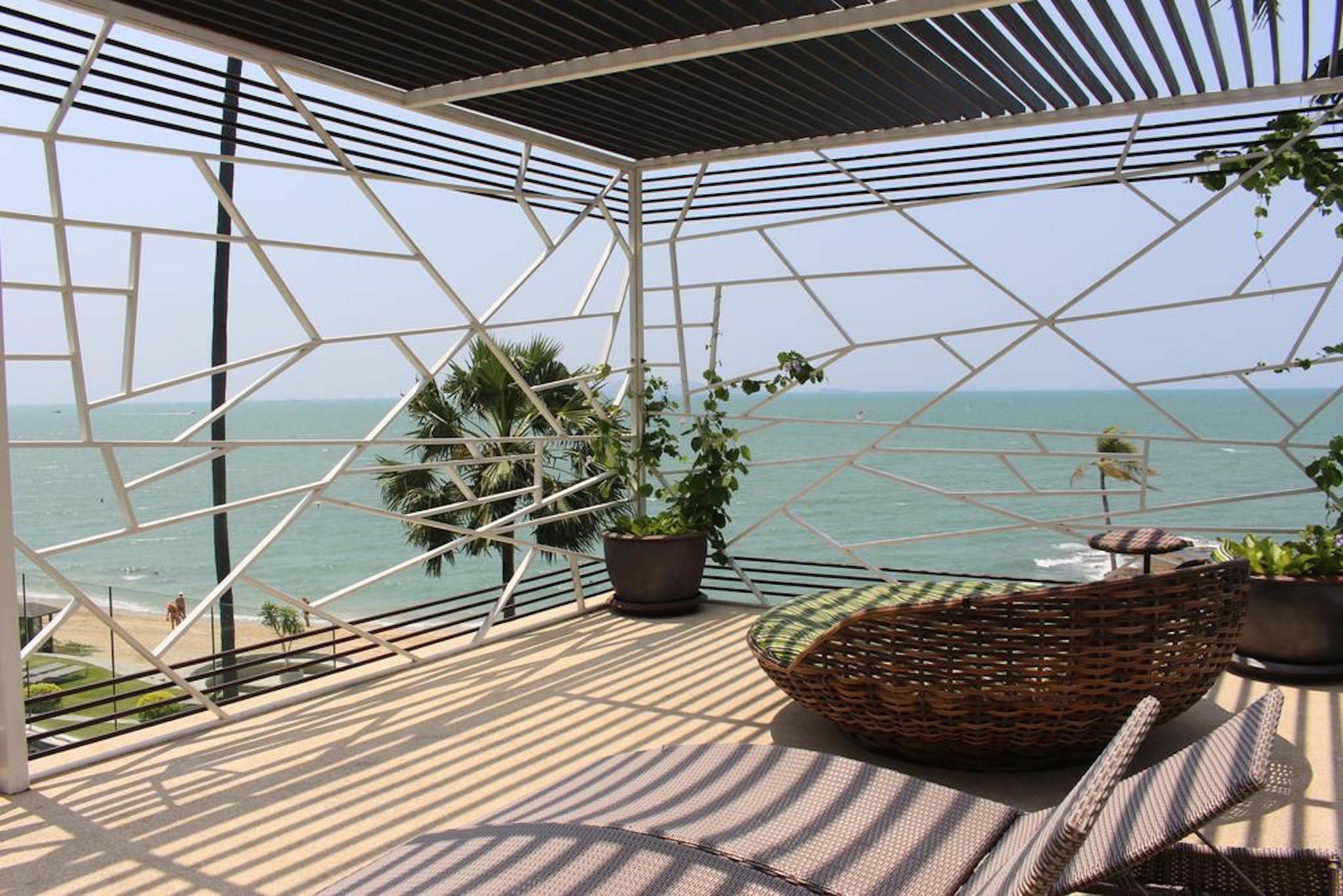The Palm Wongamat Beach Pattaya Exteriör bild