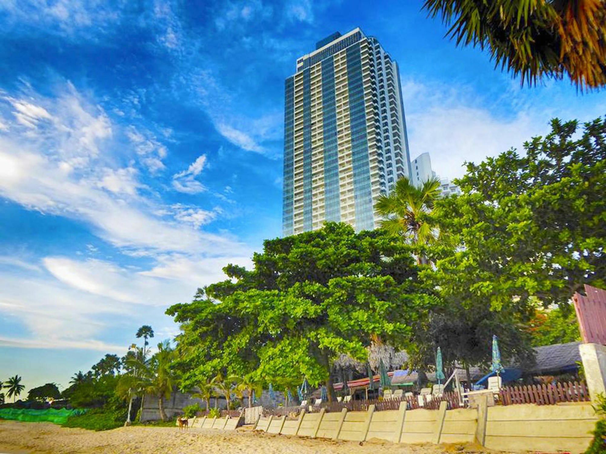 The Palm Wongamat Beach Pattaya Exteriör bild
